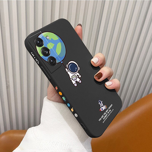 갤럭시 S23 플러스 울트라 케이스 귀여운 우주비행사 캐릭터 실리콘+미니의자 거치대