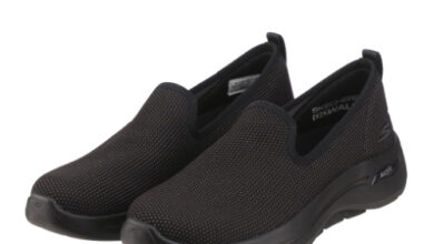 스케쳐스 여성 올블랙 고워크 아치핏 발편한 컴포트 신발 푹신한 발바닥 피로 감소 쿠션 깔끔 심플한 워킹화 일상화 기능화 효도화 #SP0 WW 22X 051
